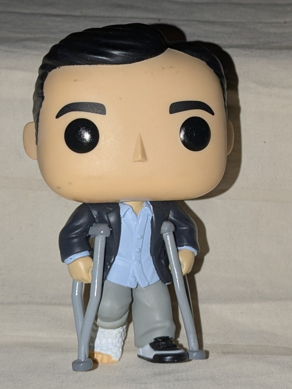 Funko Pop! The Office - Michael Scott with Crutches #1170 OOB